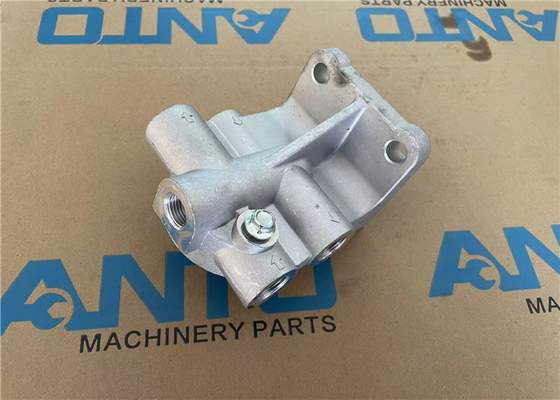 6745-71-7211 6745717211 Parti di escavatori per teste di filtro per KOMATSU D65EX D65PX D65WX GD655 GD675