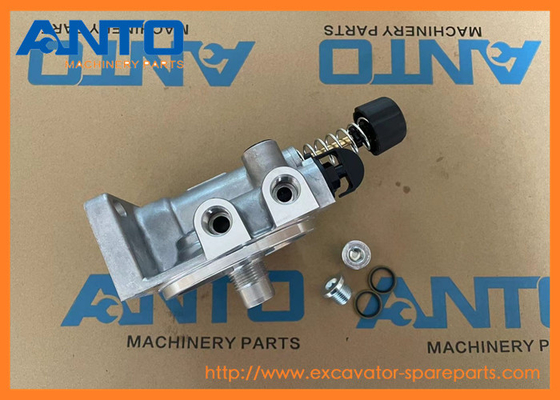 11110702 11110703 11110709 Alloggiamento del filtro del carburante Ricambi per escavatori adatti a EC240B